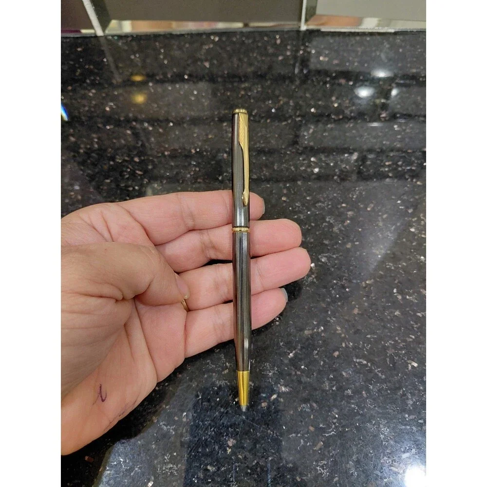 Parker Twist Mechanism Ballpoint Gold Metalic (Black Color)